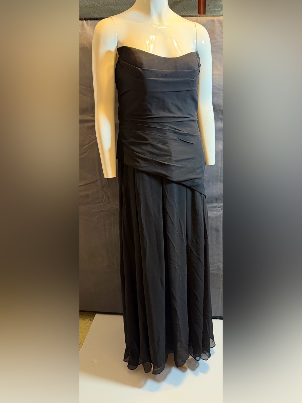 Elegant Black Strapless Evening Gown